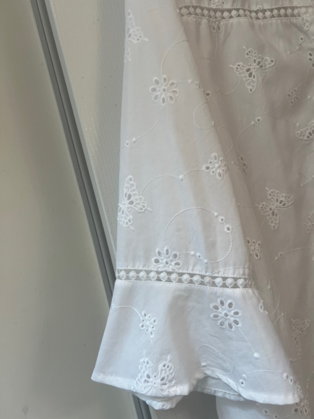 Alfred Dunner White Eyelet Button-Front Blouse - Picture 4 of 6
